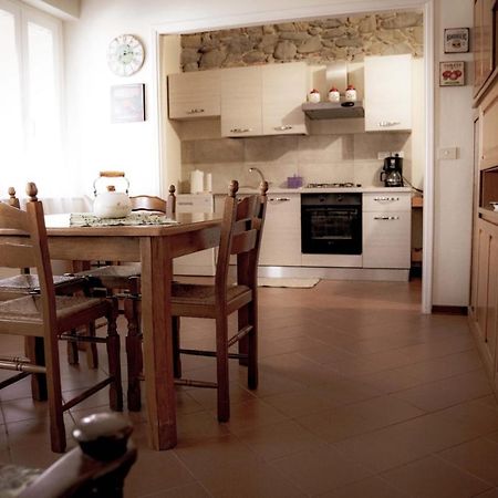 Casa Vacanza Ilia Пешя Екстер'єр фото