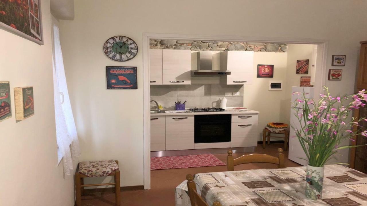 Casa Vacanza Ilia Пешя Екстер'єр фото