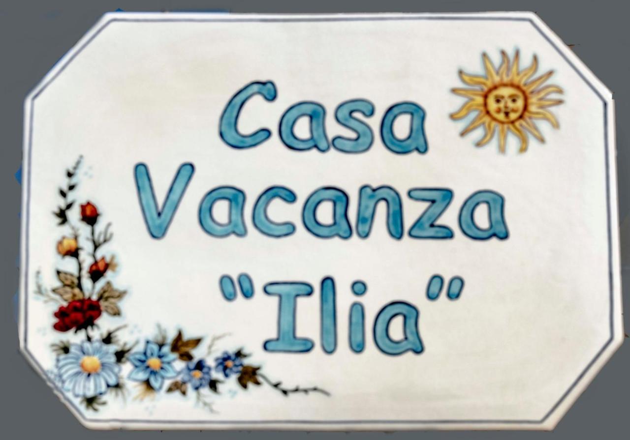 Casa Vacanza Ilia Пешя Екстер'єр фото